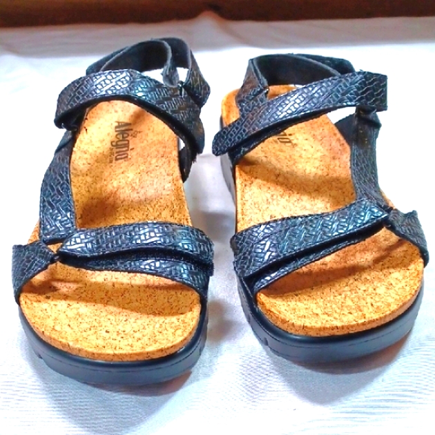 Alegria Black Textured Sandals 39 85 Brand New